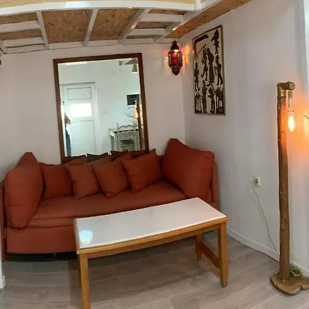 Apartmán Loft Kapodistrias *