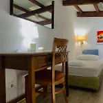 Loft Kapodistrias Apartament *