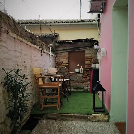 Loft Kapodistrias Lägenhet